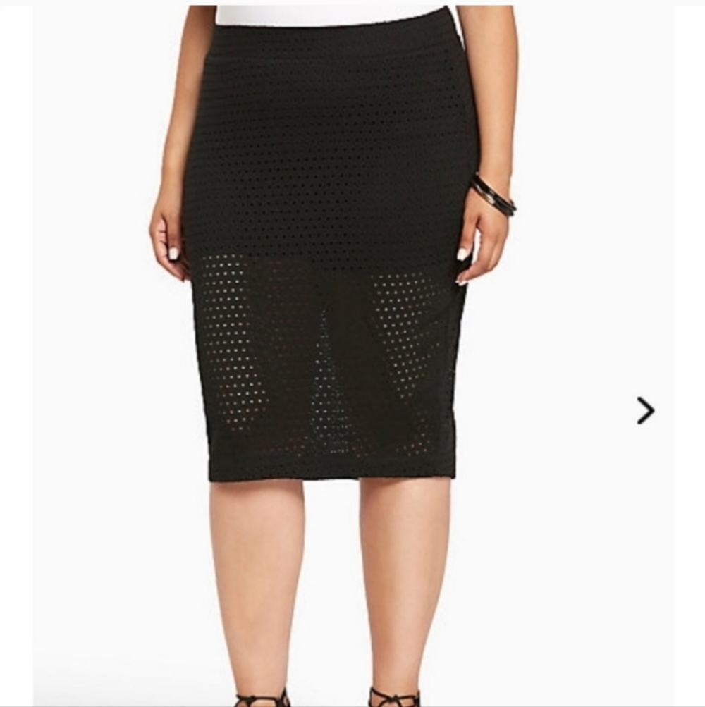 Torrid Women's Plus Size Black Eyelet Midi Pencil Skirt W Shorts 3X 22/24 NWT